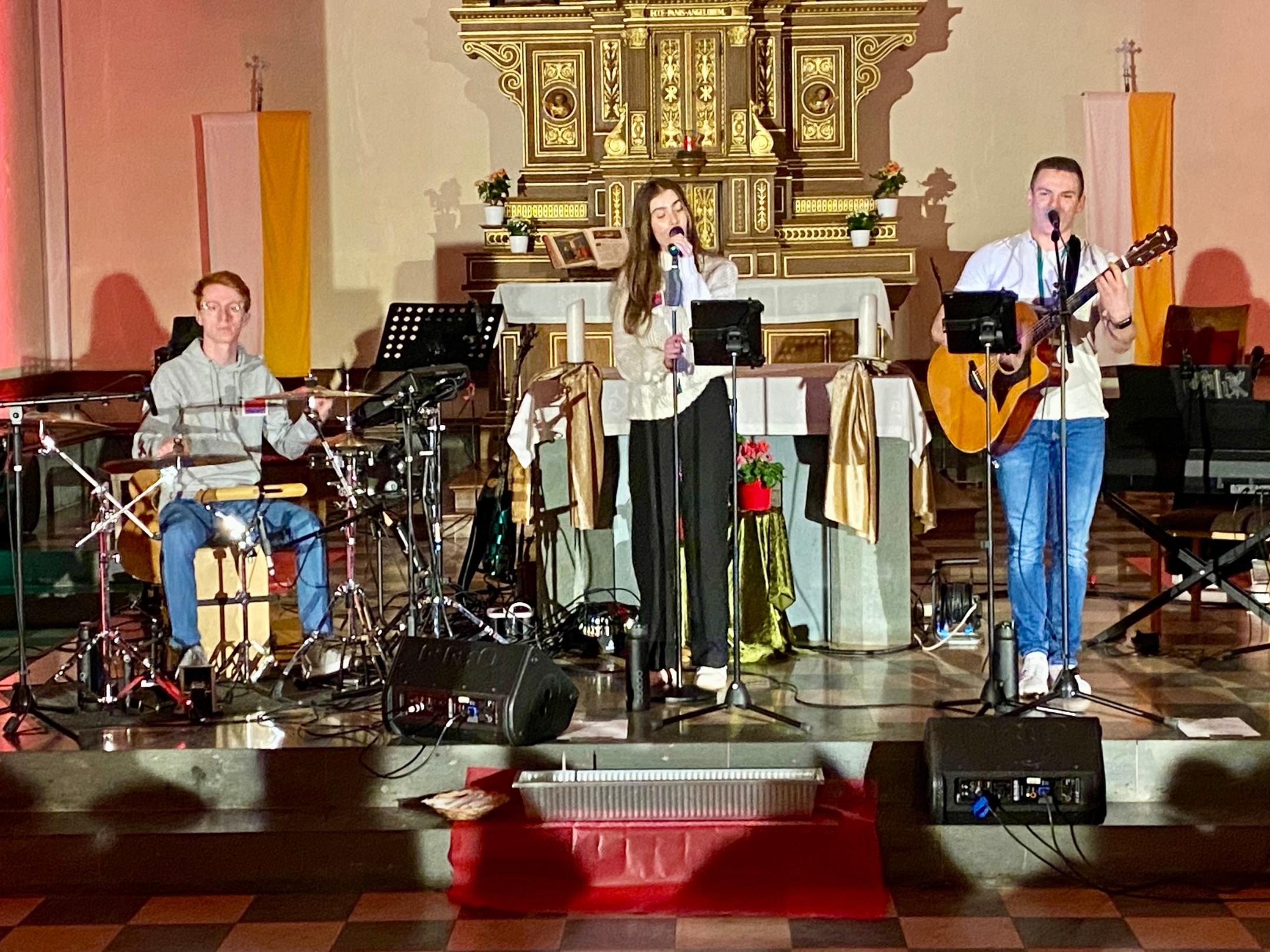 Musikteam der ev. Kirchengemeinde Morbach bei der MusikkircheLive am 9. Februar 2025