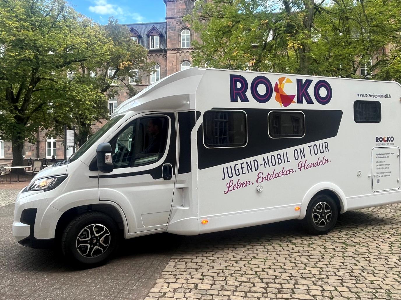 ROCKO ist ein umgebauter FIAT Ducato, der bald durch die ländlichen Regionen des Visitationsbezirks Trier rollen soll